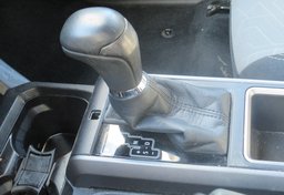 2021 Toyota Tacoma 4WD - Image 38