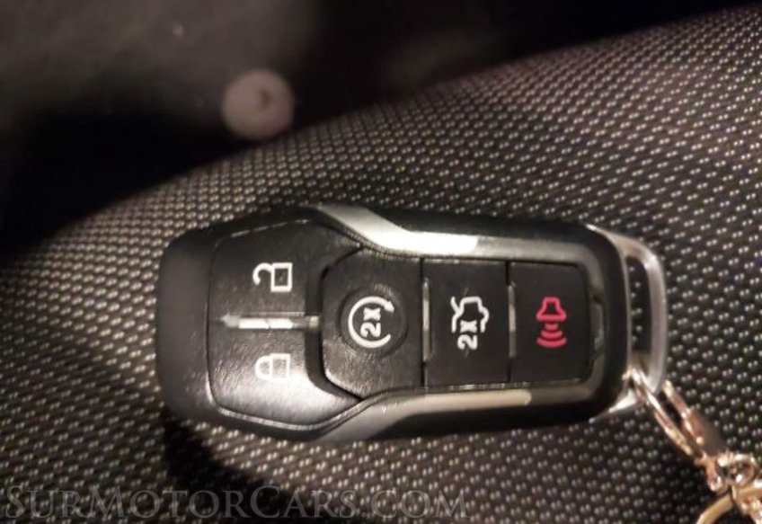 2017 Ford Mustang - Image 16