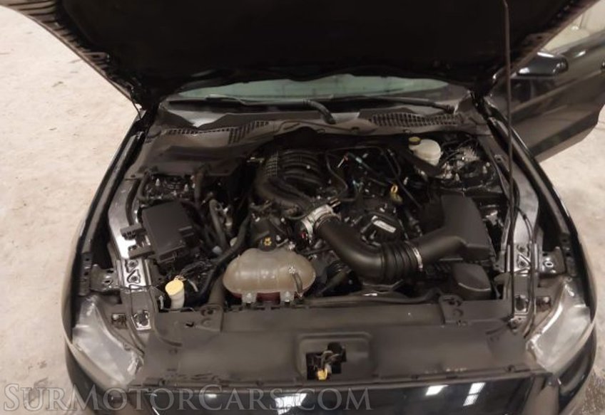 2017 Ford Mustang - Image 15