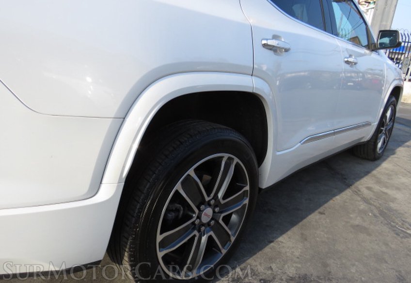 2019 GMC Acadia - Image 11