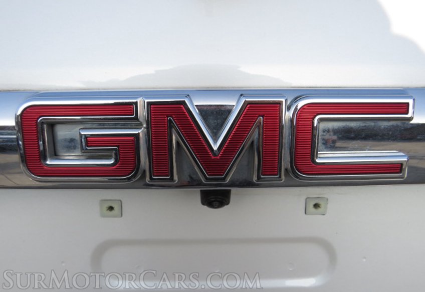 2019 GMC Acadia - Image 30