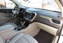 2019 GMC Acadia - Image 39