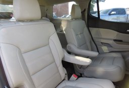 2019 GMC Acadia - Image 50