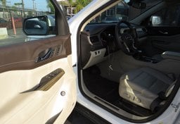 2019 GMC Acadia - Image 35