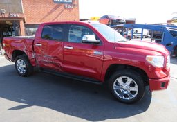2014 Toyota Tundra 4WD Truck - Image 2