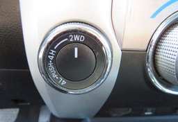 2014 Toyota Tundra 4WD Truck - Image 49