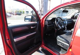 2014 Toyota Tundra 4WD Truck - Image 20