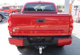 2014 Toyota Tundra 4WD Truck - Image 10