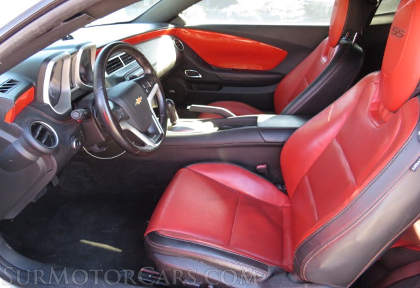 2015 Chevrolet Camaro - Image 19