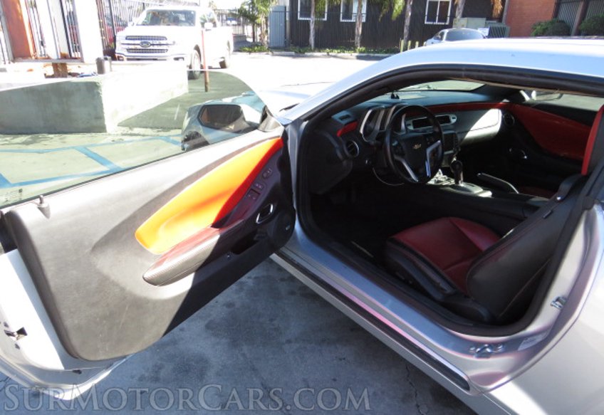 2015 Chevrolet Camaro - Image 16