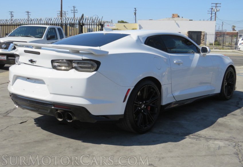 2019 Chevrolet Camaro - Image 7