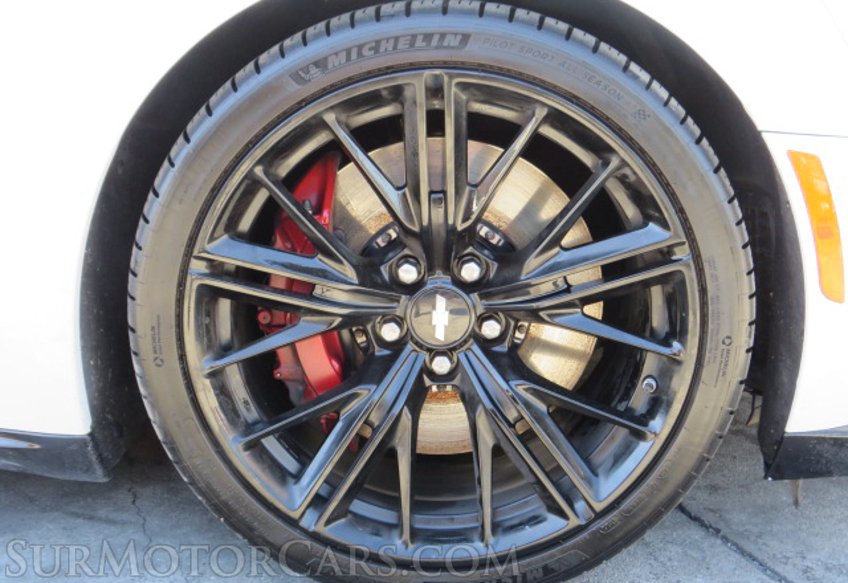 2019 Chevrolet Camaro - Image 17