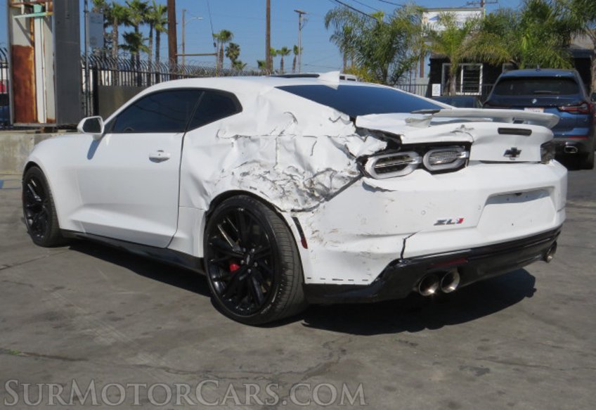 2019 Chevrolet Camaro - Image 8