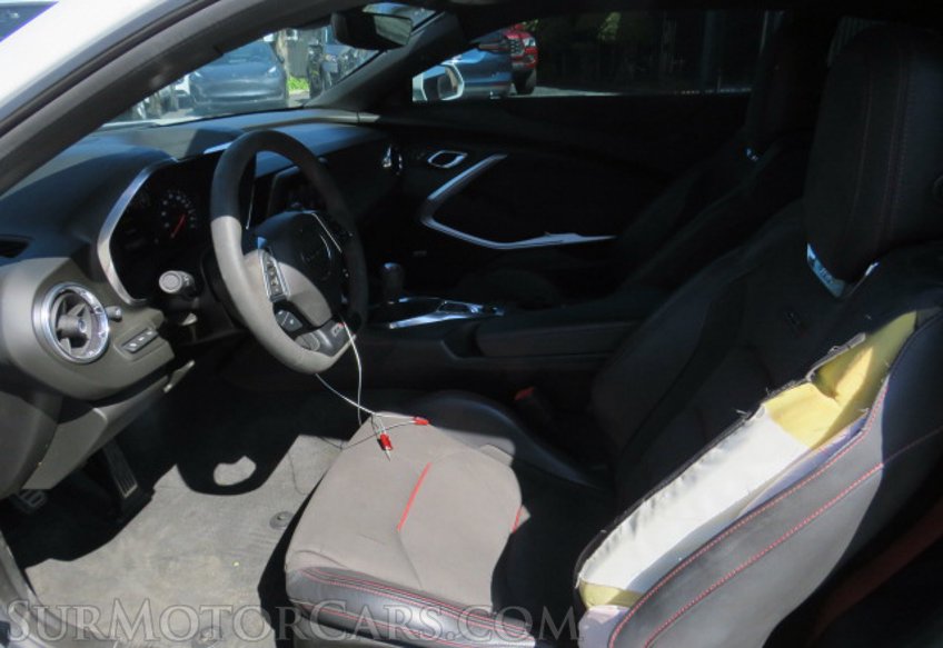 2019 Chevrolet Camaro - Image 25