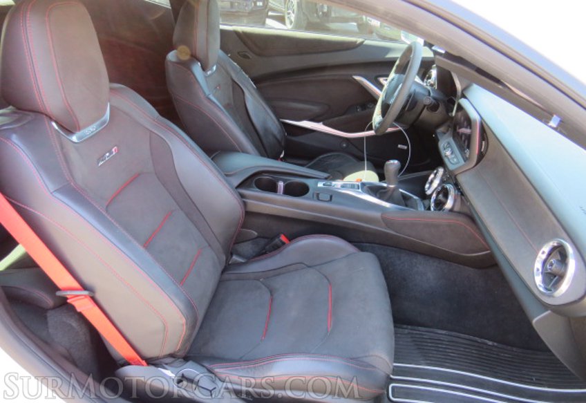 2019 Chevrolet Camaro - Image 26