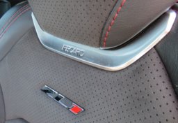 2019 Chevrolet Camaro - Image 29