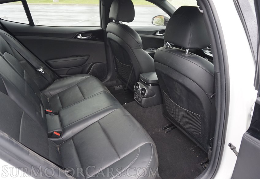 2020 Kia Stinger - Image 35