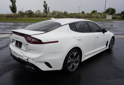 2020 Kia Stinger - Image 8