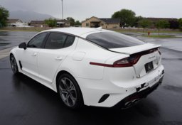 2020 Kia Stinger - Image 9