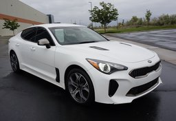 2020 Kia Stinger - Image 3