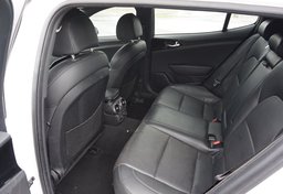 2020 Kia Stinger - Image 33