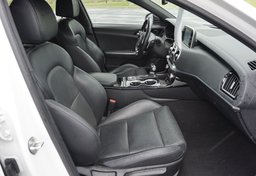 2020 Kia Stinger - Image 30