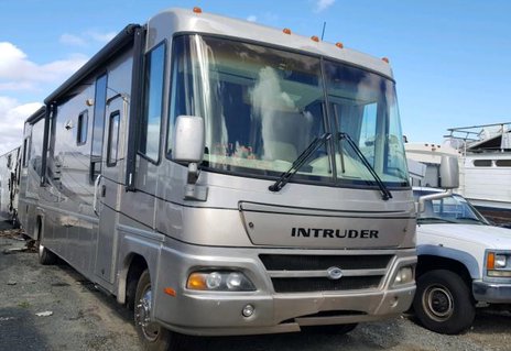 2004 Damon Intruder RV