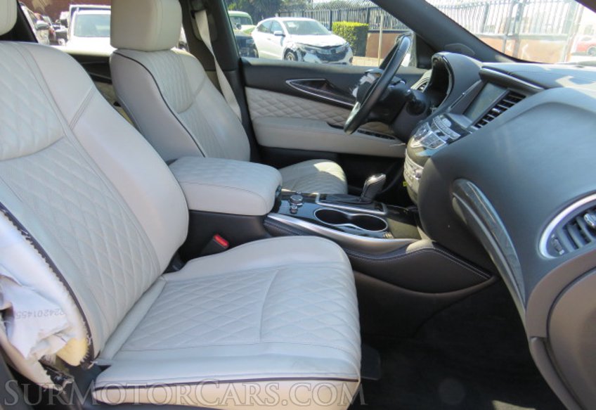 2019 Infiniti QX60 - Image 28