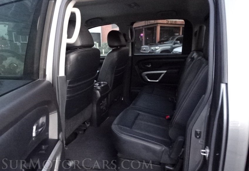 2018 Nissan Titan - Image 32