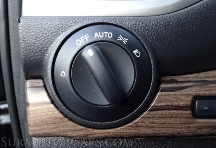 2018 Nissan Titan - Image 39