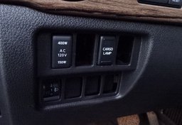 2018 Nissan Titan - Image 40