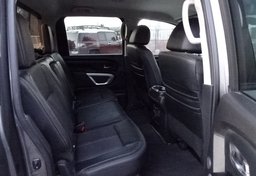 2018 Nissan Titan - Image 33