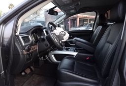 2018 Nissan Titan - Image 28