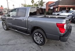 2018 Nissan Titan - Image 5