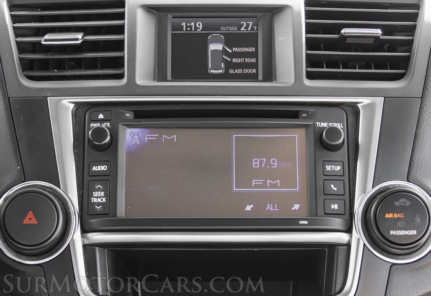 2013 Toyota Highlander - Image 2