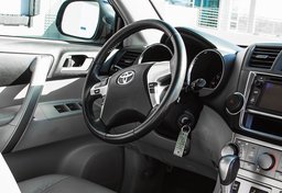 2013 Toyota Highlander - Image 8