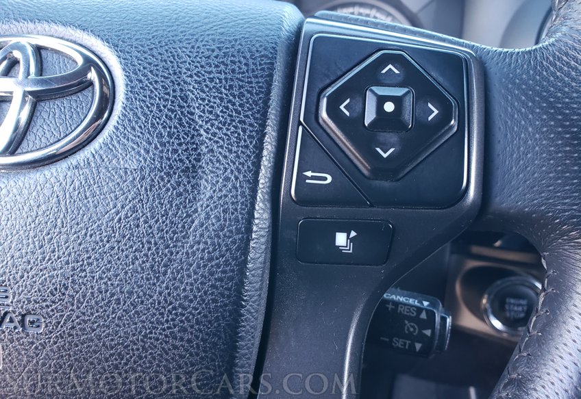 2017 Toyota Tacoma - Image 26