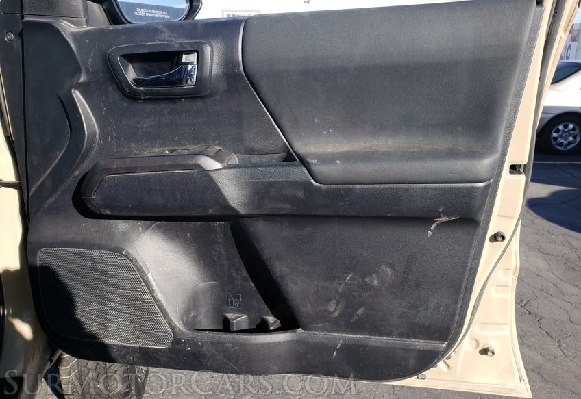 2017 Toyota Tacoma - Image 38