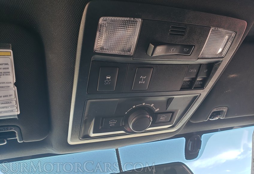 2017 Toyota Tacoma - Image 33