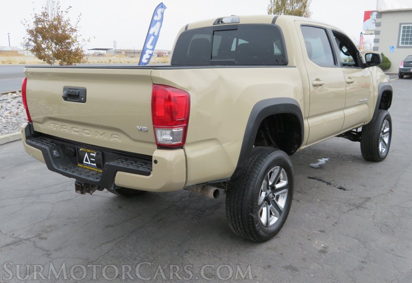 2017 Toyota Tacoma - Image 7