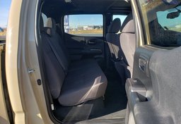 2017 Toyota Tacoma - Image 14