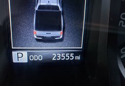 2017 Toyota Tacoma - Image 29