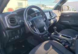 2017 Toyota Tacoma - Image 20