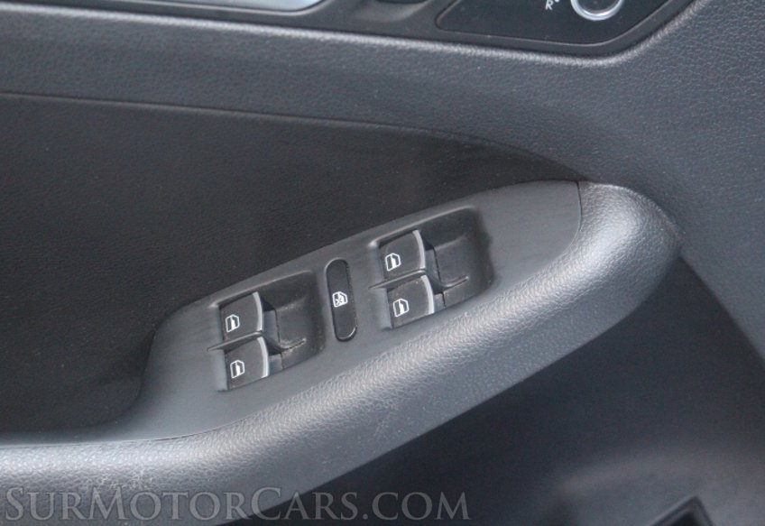 2012 Volkswagen GLI - Image 32