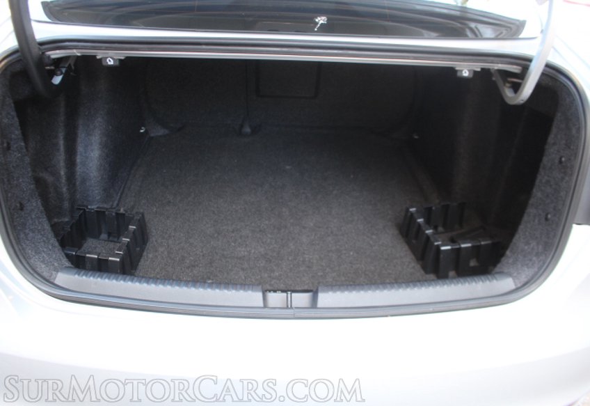 2012 Volkswagen GLI - Image 24