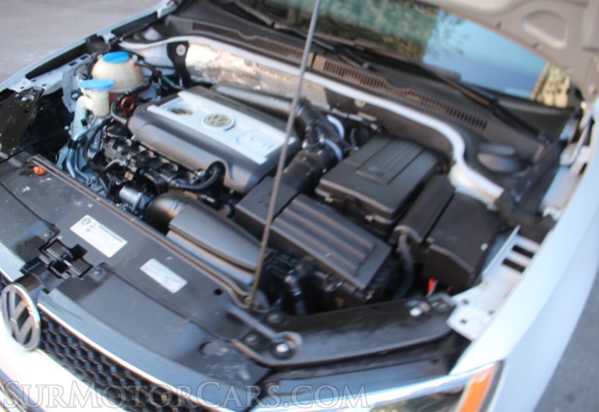 2012 Volkswagen GLI - Image 40