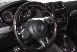 2012 Volkswagen GLI - Image 25