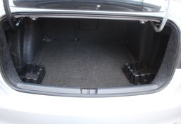 2012 Volkswagen GLI - Image 24