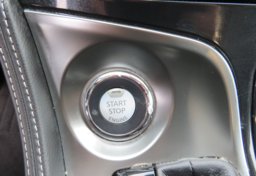 2019 Nissan Maxima - Image 32