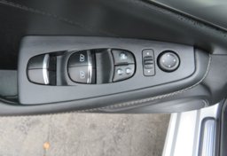 2019 Nissan Maxima - Image 44